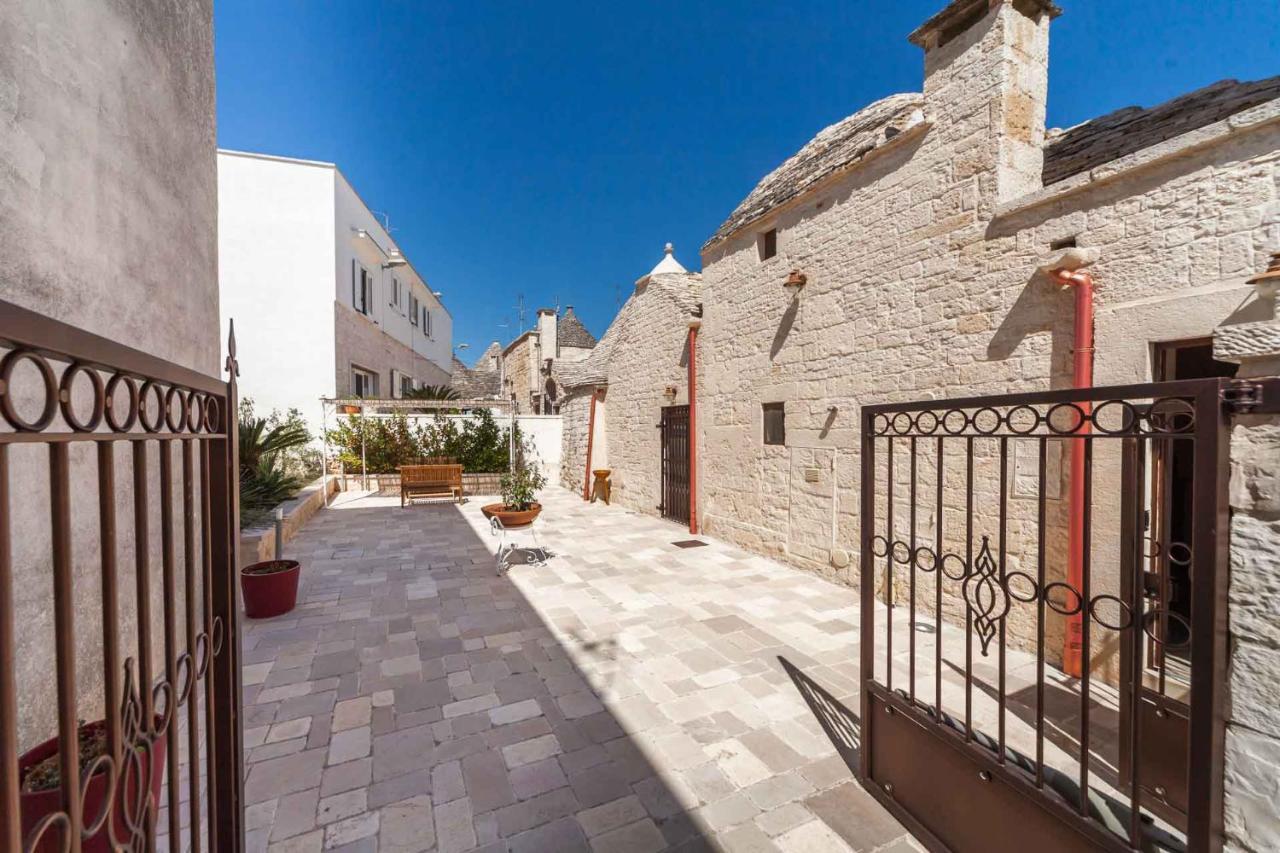 La Corte Di Ercole Alberobello Luaran gambar